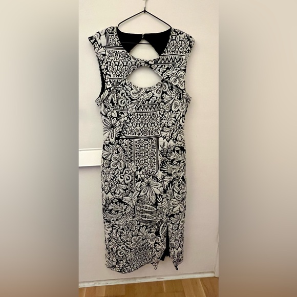 Black and white Anthropologie sheath dress - Picture 6 of 10